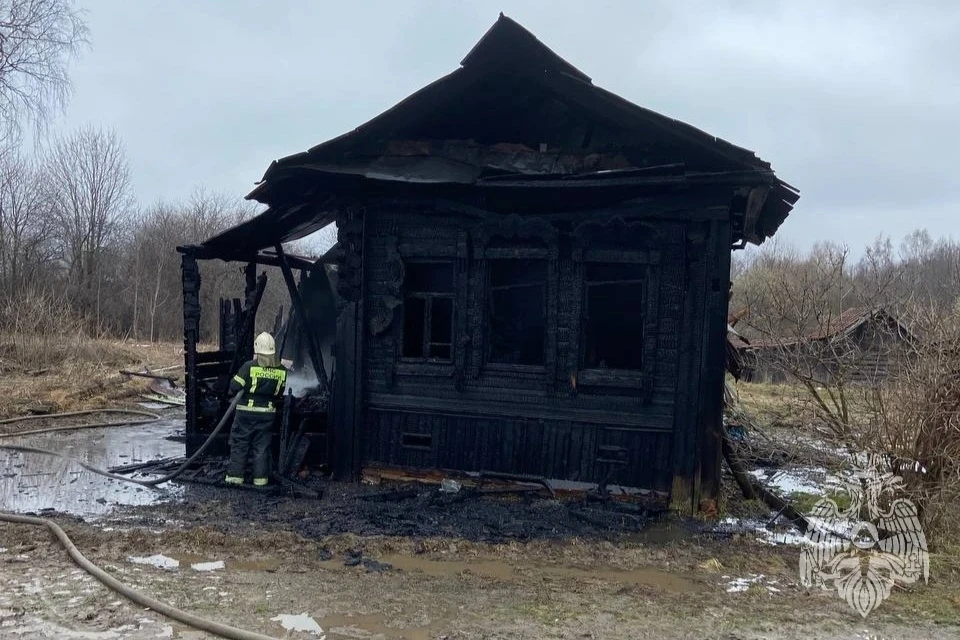 🔥 Пожар в Палехском районе: горел частный дом    Вчера, 12 апреля, в 08:08 в службу спасения поступи
