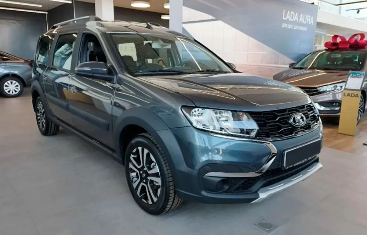Lada Largus обновился: новые топ-версии и изменение цен

Пассажирский Largus Cross теперь доступен в