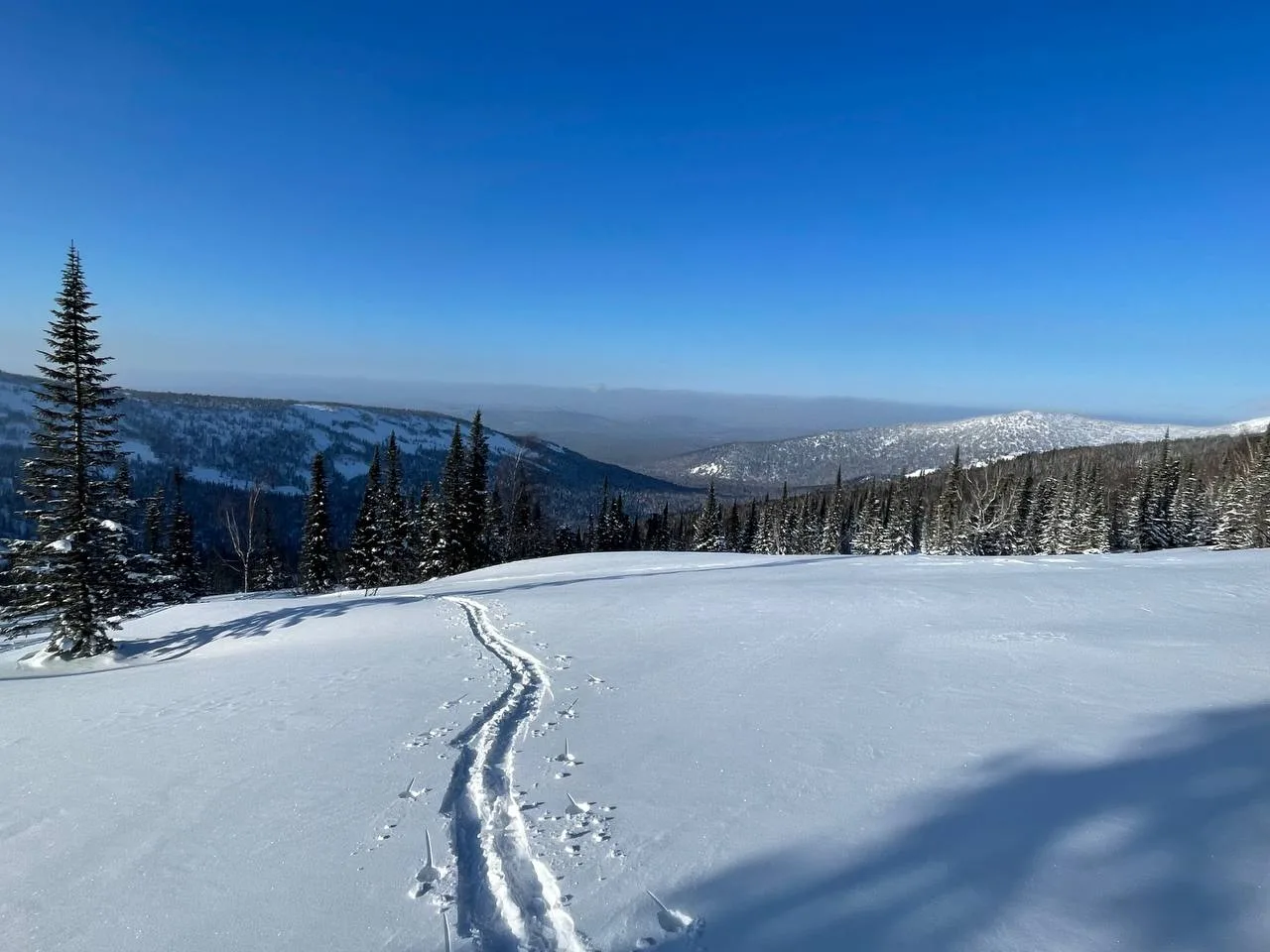Доброе утро, райдеры 🌄 Делимся актуальной информацией по работе подъемников на курорте 🎿   Сектор А 