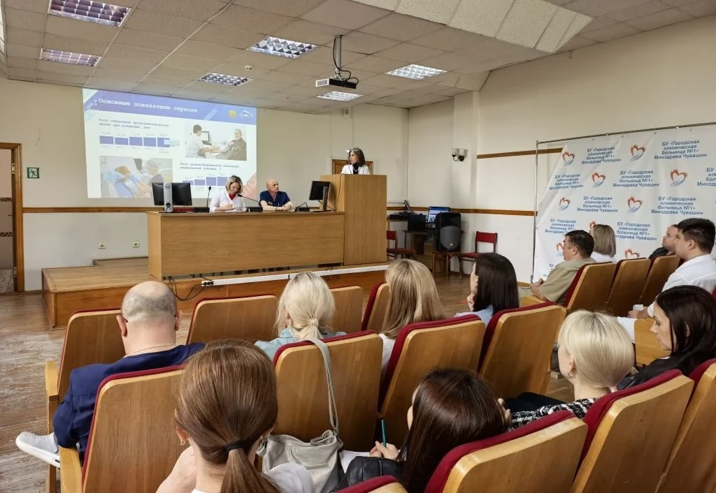 В Городской клинической больнице №1 прошли встречи с коллективами, на которых обсудили итоги развити