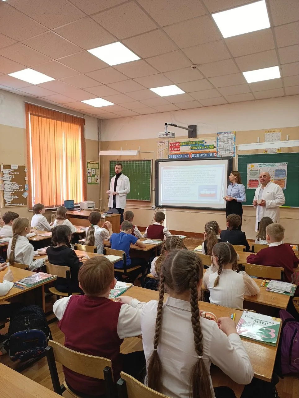 ❗️Важные уроки здоровья: встречи со стоматологами  В преддверии Всемирного дня здоровья полости рта,