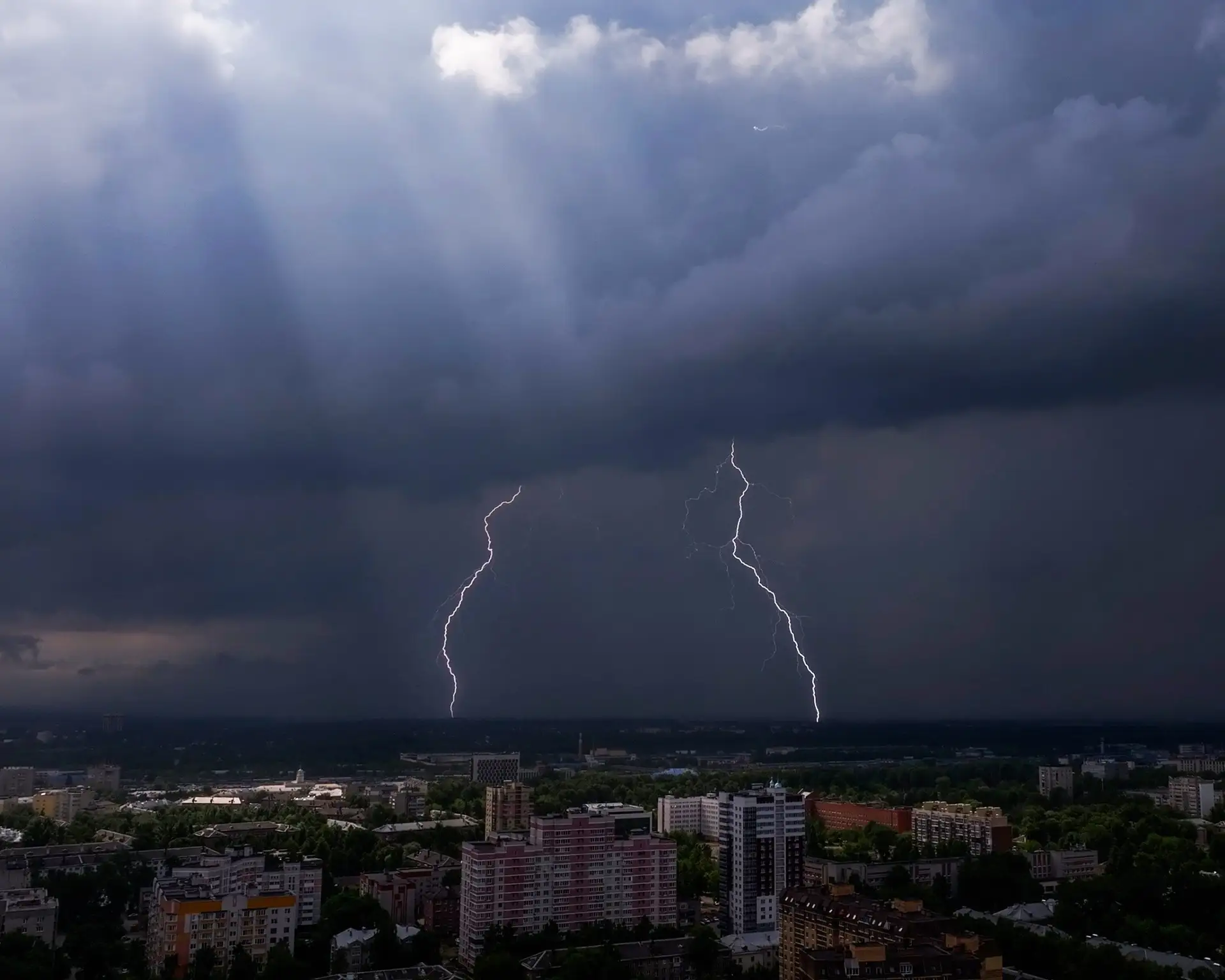 Идет стихия!

📸Александр Давидик