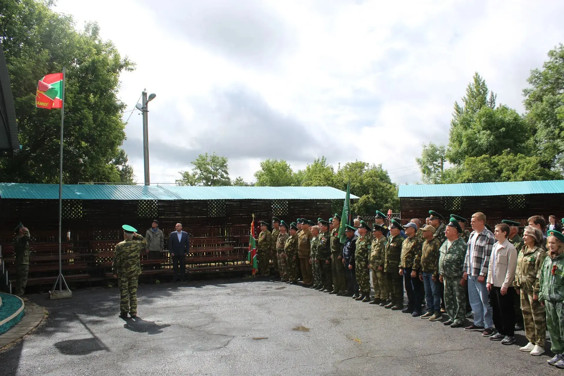 Уважаемые военнослужащие и ветераны пограничных войск!