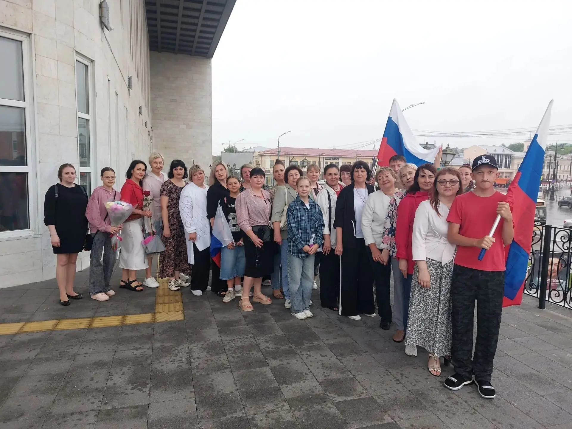 12 июня коллектив Центра социальной поддержки населения Октябрьского района принял участие в праздни