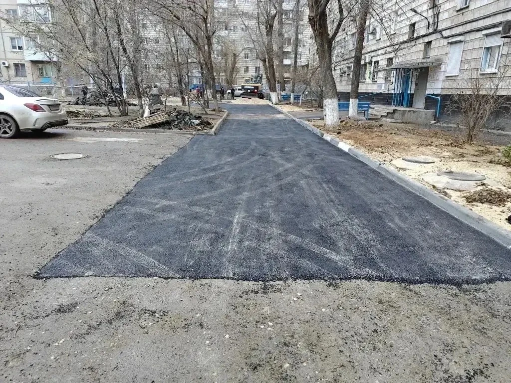 К новому году «Концессии» восстановили более 3000 «квадратов» асфальта в Волгограде  Пока волгоградц