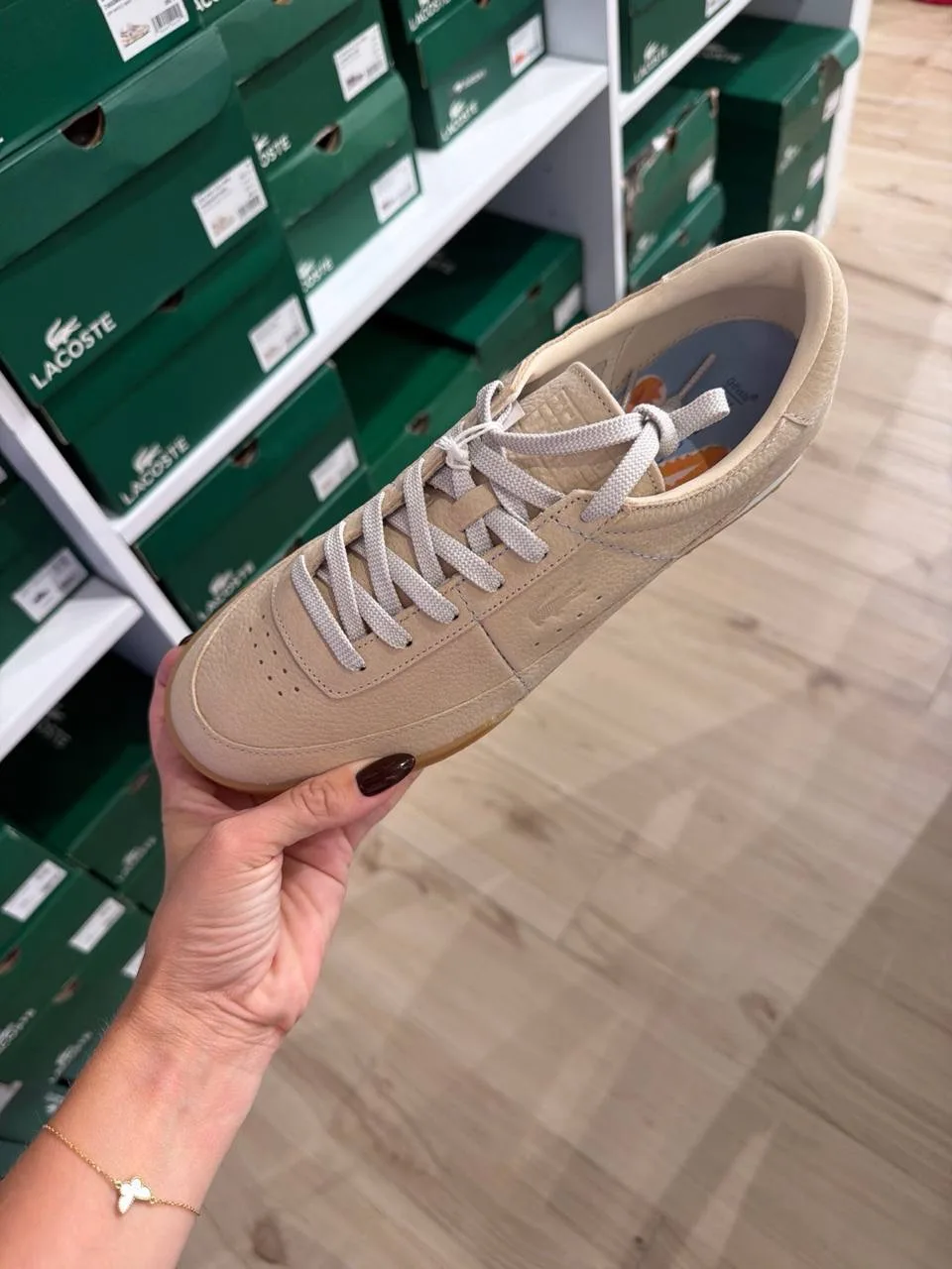 LACOSTE🏷️