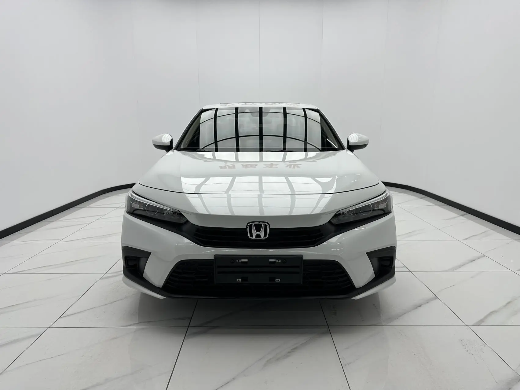 Honda Civic 180 Turbo

✔️ Комплектация: максимальная для данного двигателя 
✔️Производство: февраль 