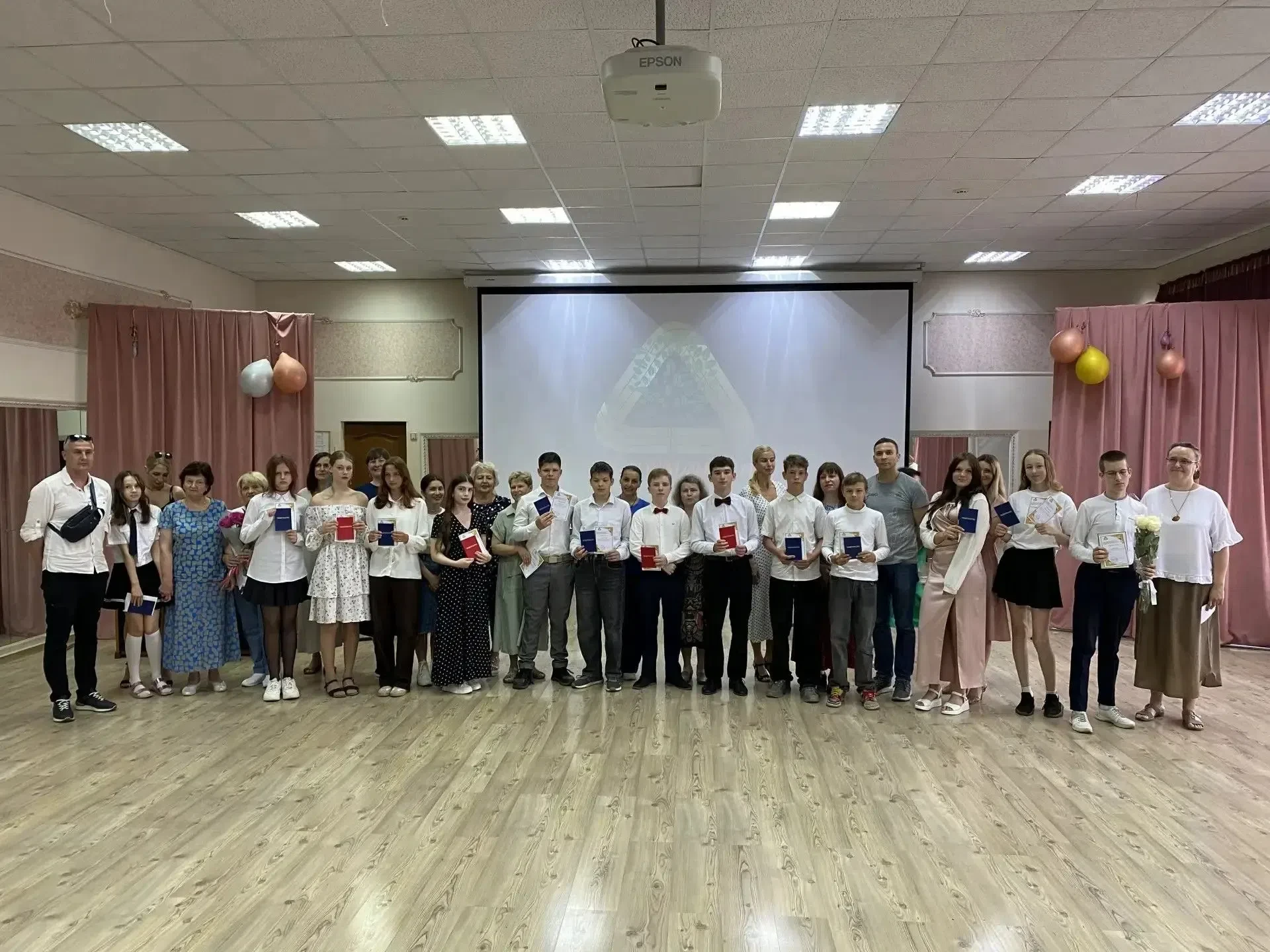 💫 ВЫПУСК ПО КЛАССУ ФОРТЕПИАНО 💫

🎹 11 июня в Академическом лицее состоялось торжественное вручени