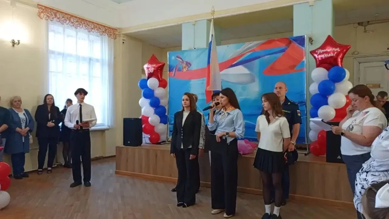🎉 Торжественная линейка в школе № 55: встречаем 1 сентября! 🎉