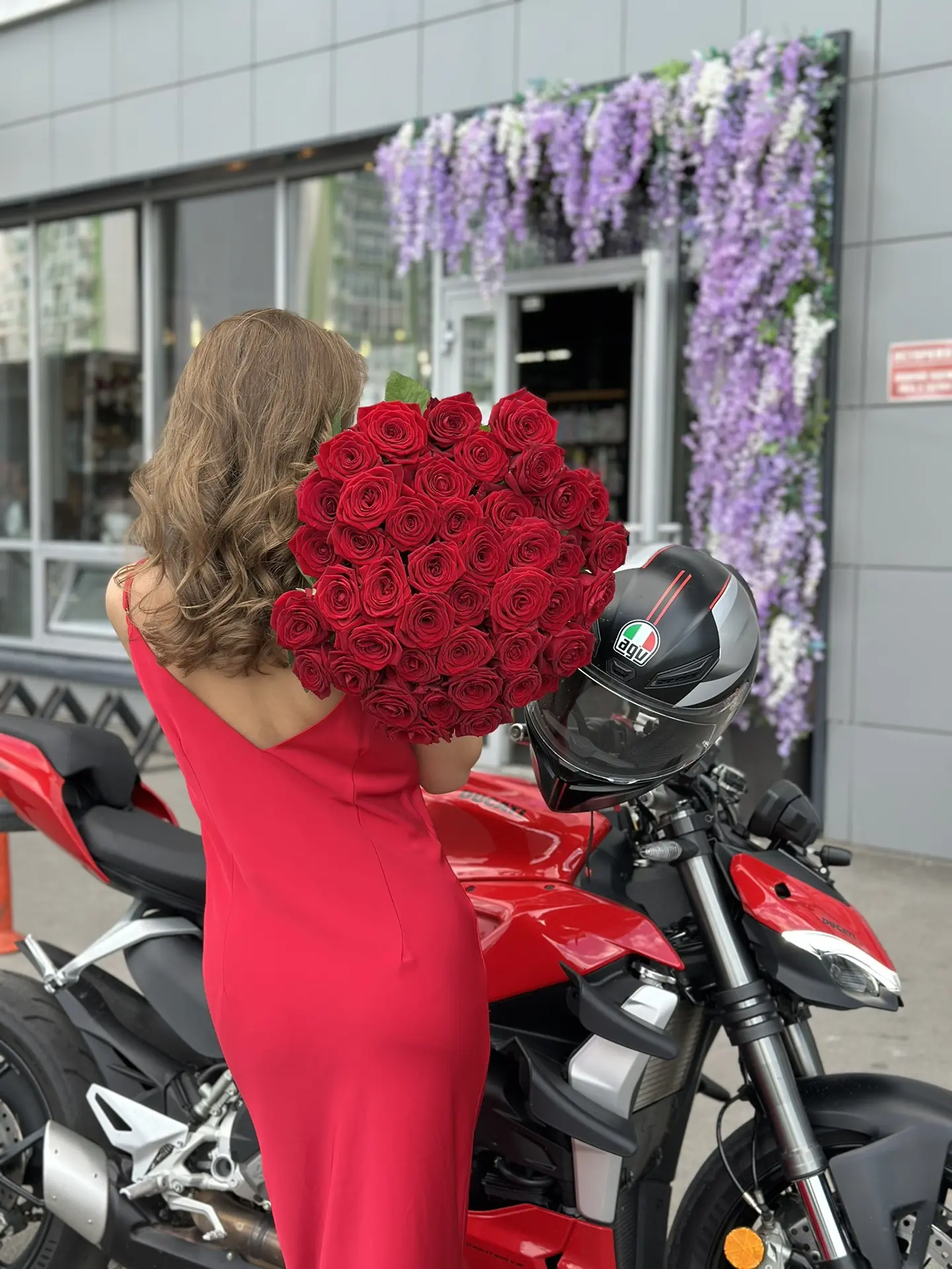 🔥 ВЫ ПРОСИЛИ — МЫ ПРОДЛИЛИ! 🔥

Наша акция на розы продолжается 🌹

Розы от 150 ₽ за штуку всё ещё 