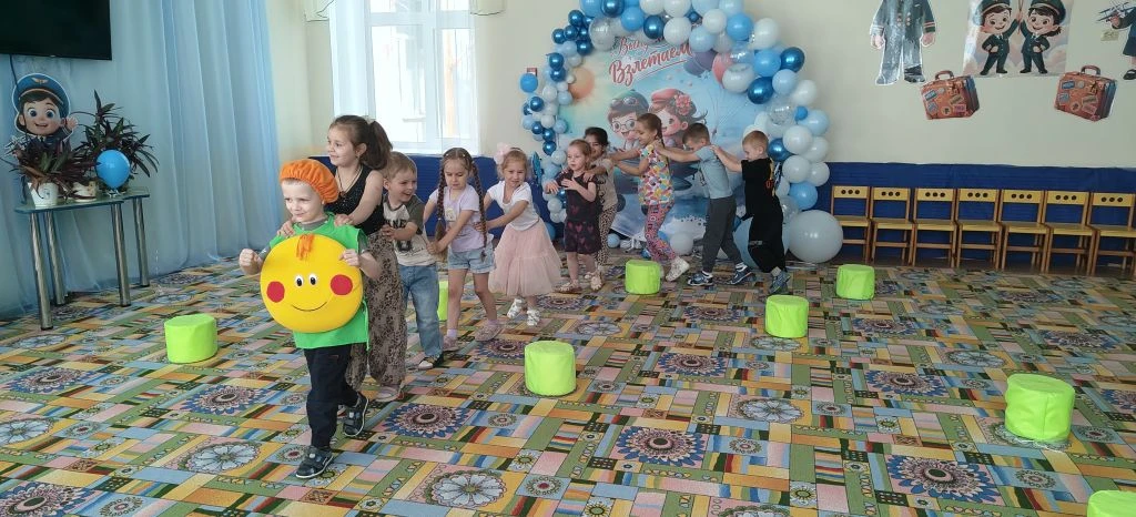 В нашем детском саду 08.06.2026 г. прошёл ЛЕТНИЙ праздник «Здравствуй лето!»
Лето – страна вечного д