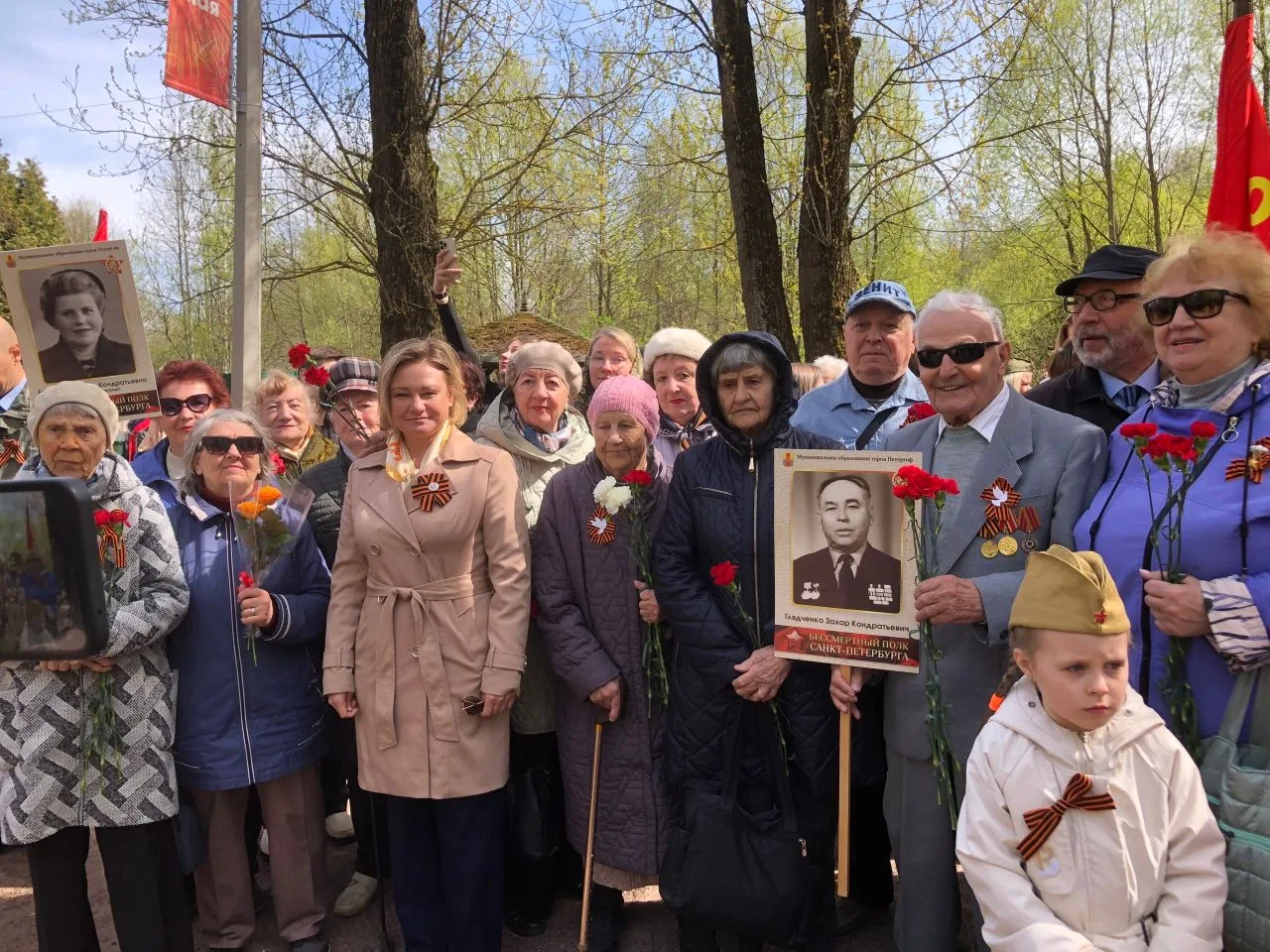 ПАМЯТИ ПАВШИХ БУДЕМ ДОСТОЙНЫ!