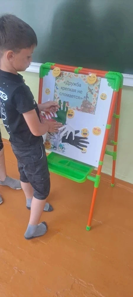 ☀️Третий  день в лагере «Апельсинки»: день дружбы и новых открытий!