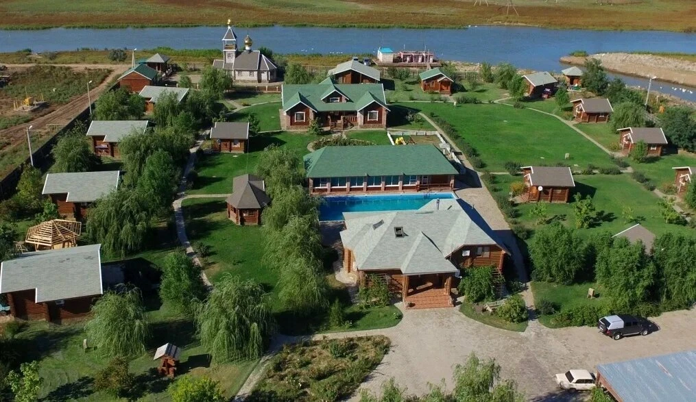Семейный отдых и рыбалка в Астрахани. Бронируйте домики!