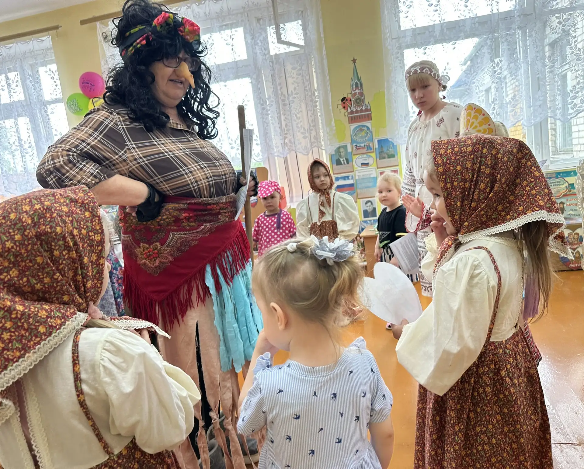 Сегодня, в День рождения Бабы Яги, мы хотим поздравить с этим сказочным праздником именно Вас — нашу