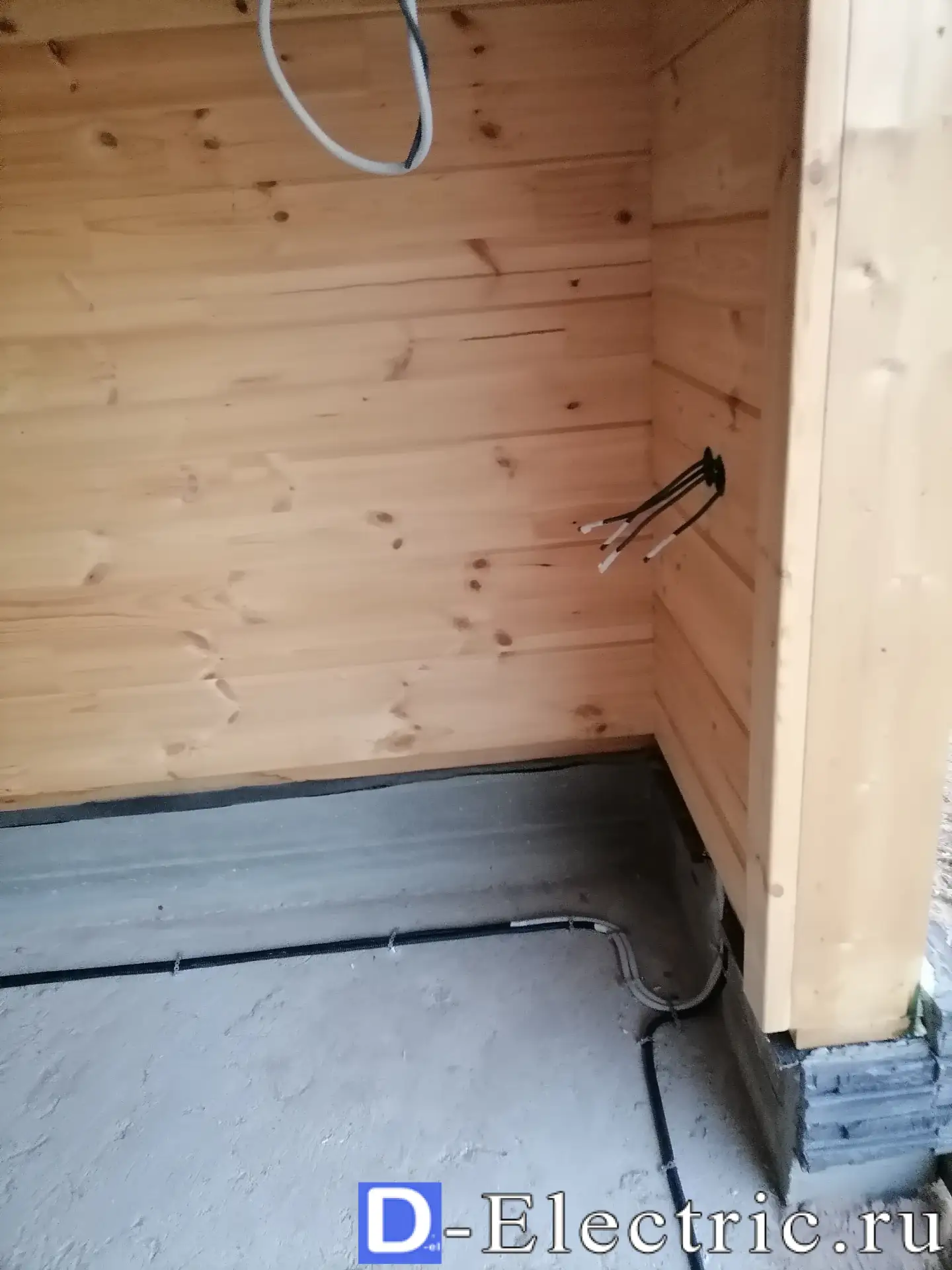 ✅  Электромонтажные работы в хоз.блоке: