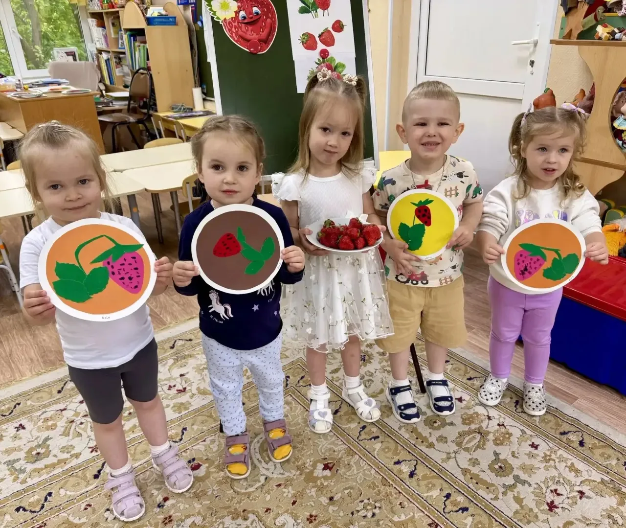 🍓 День клубники в младшей группе 4 Корпуса 4

27 мая отмечается вкусный и сочный праздник — День кл
