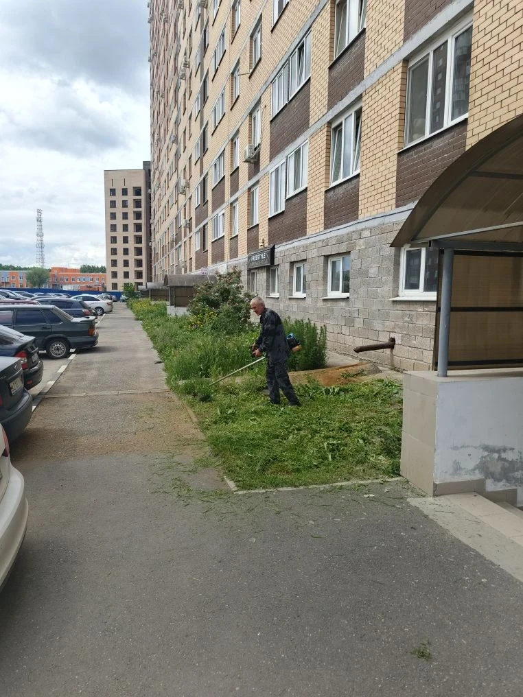 ПОКОС ТРАВЫ

Произвели покос травы на придомовой территории домов №4Б и №4В по ул. Ипподромной ✅