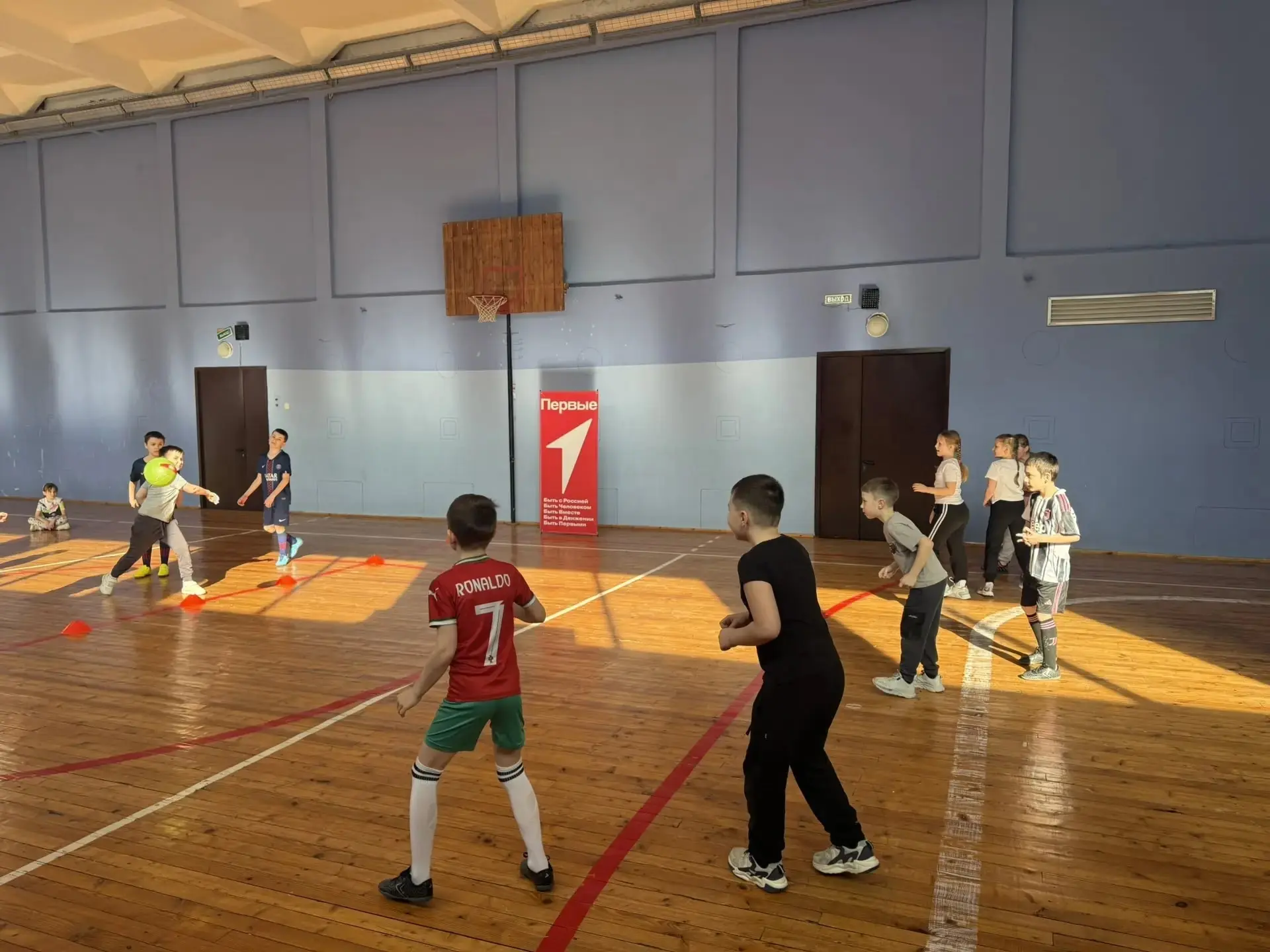 «Дворовым играм быть»: наши ребята вспомнили вышибалы! 🏐⚡  В рамках Всемирного дня здоровья и всерос