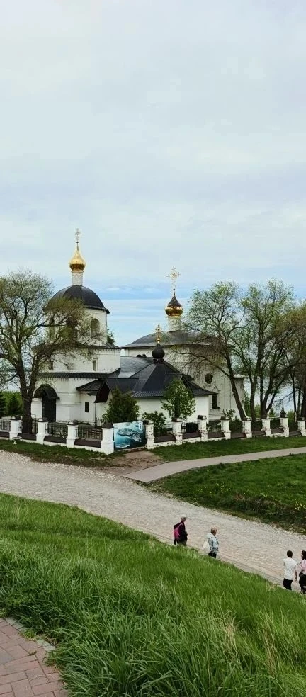 🏰 Путешествие в прошлое: наши ученики покорили остров-град Свияжск! ☀️  12 мая ученики 7А, 8В и 10Б 