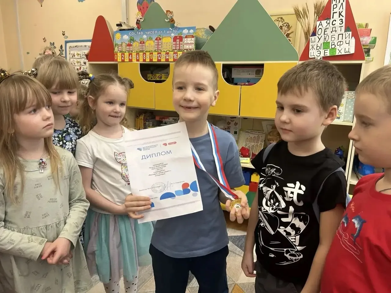#ДошкольноеОтделение629 | Дошкольное отделение №1

Ход конём и пешкой вперёд: итоги шахматно-шашечно