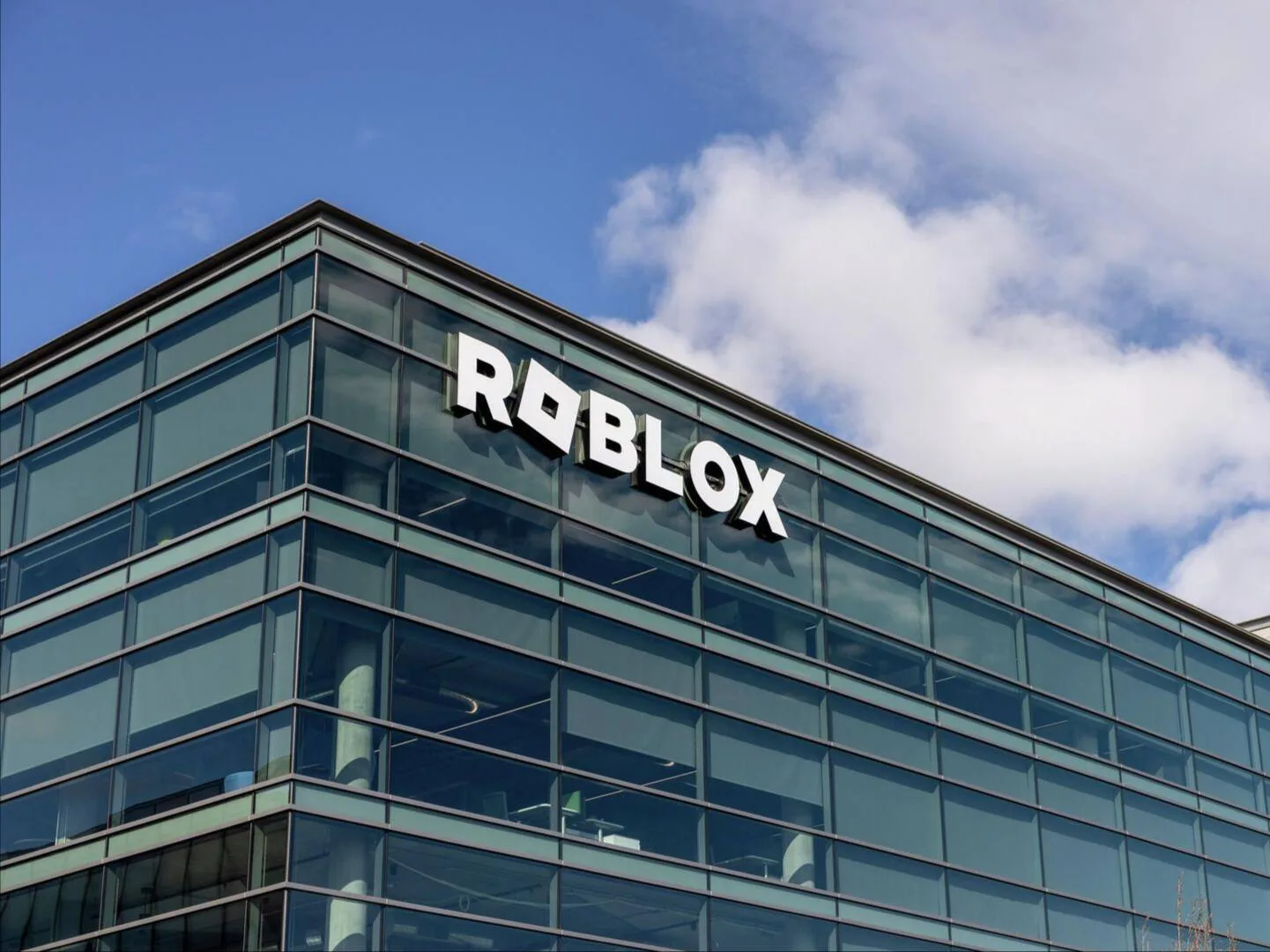 В России обвинили Roblox в пропаганде ЛГБТ*.

Такой протокол поступил сегодня в Таганский районный с