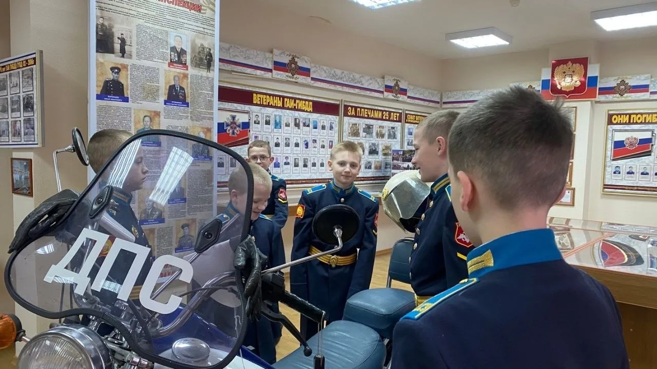 👮🏼‍♂️Юные кадеты из президентского кадетского училища побывали в гостях у сотрудников Госавтоинспекц