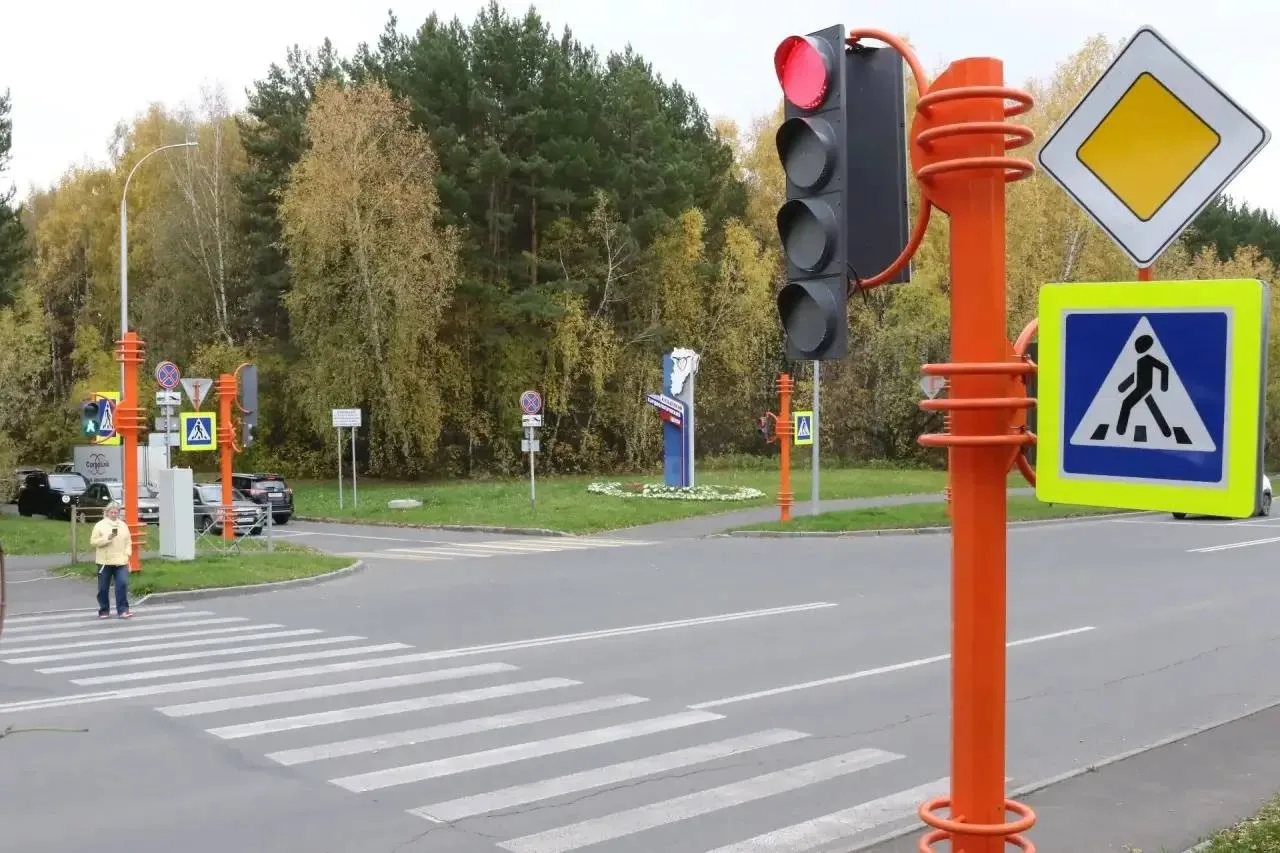 В Рудничном районе Кемерова заработали новые светофоры.