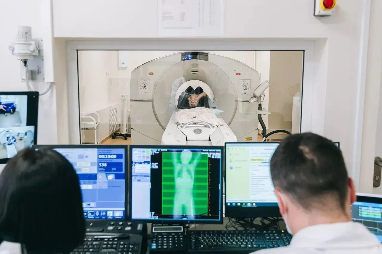 🧠 Бесплатно по ОМС. В Бурятии начали выпуск препарата для диагностики рака мозга

В Центре ядерной 