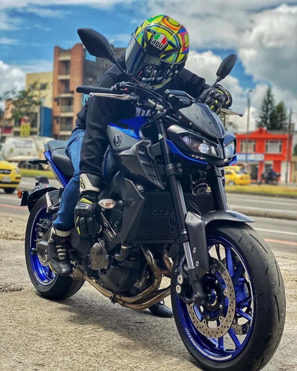 Yamaha MT-09 — король улиц и трека 💥🏍