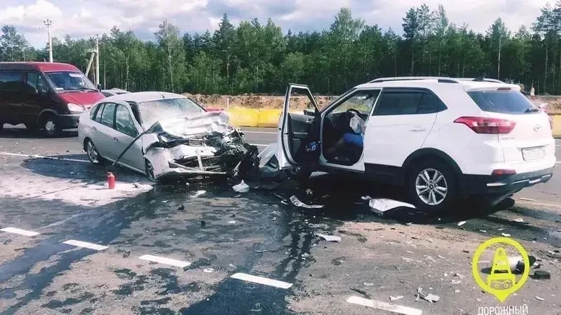 Женщина пострадала при столкновении двух иномарок под Аксаем