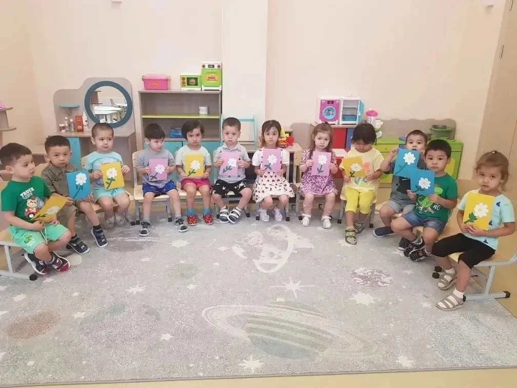 💕«Частичка сердца в каждом лепестке: подарки, согретые детскими руками»  🌸Говорят, что самый дорогой