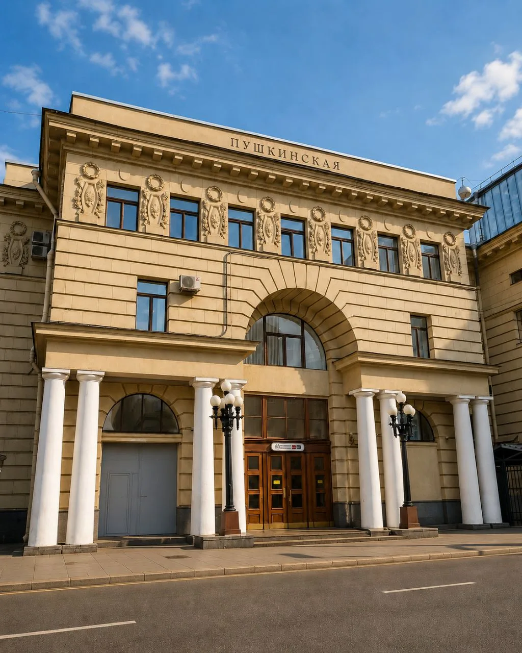 Загадки петербургского метро: раскрываем секреты станции «Пушкинская» 🏛️