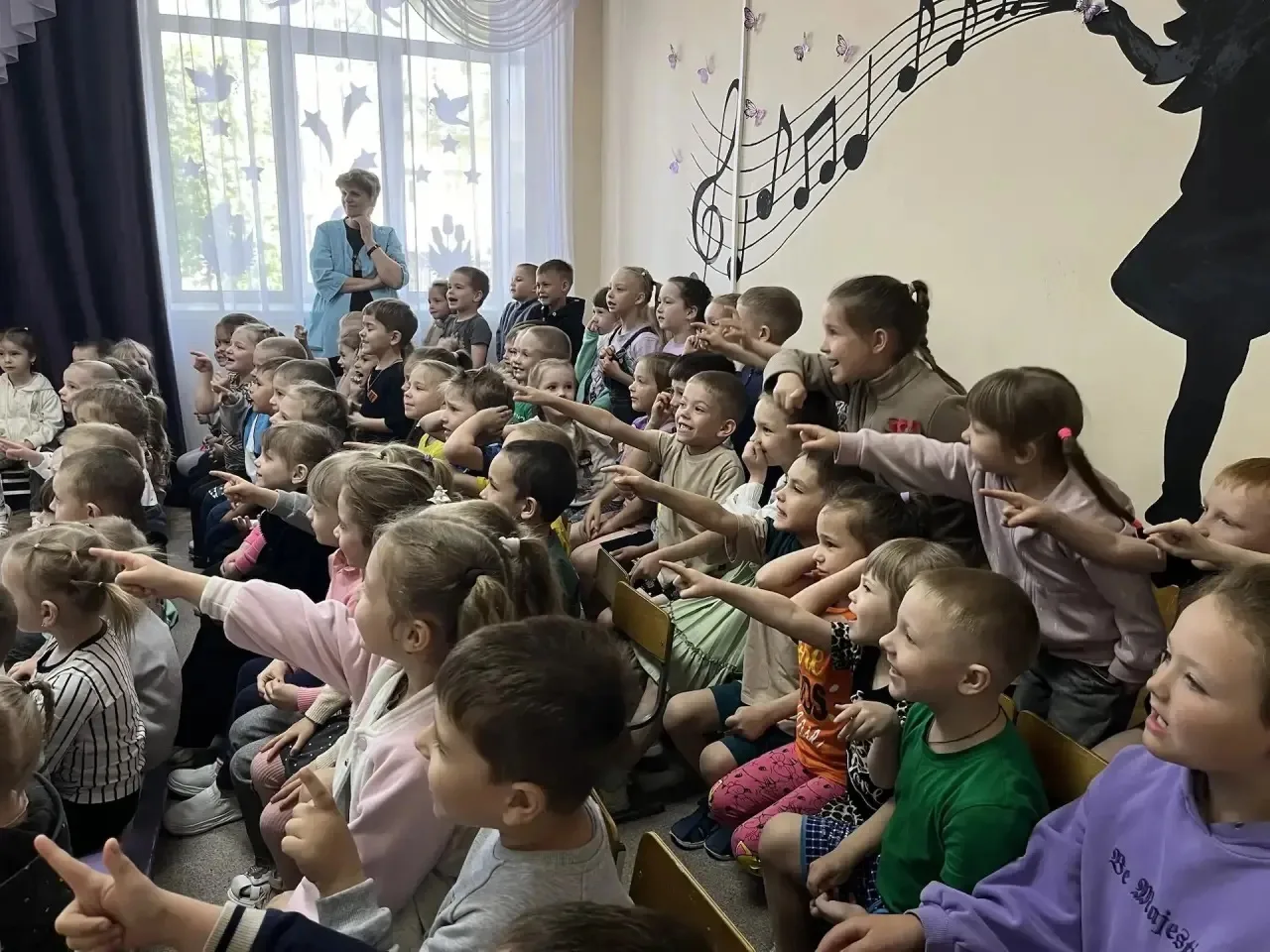 В нашем детском саду состоялось театральное представление "Говорящий остров". Дети отпр...