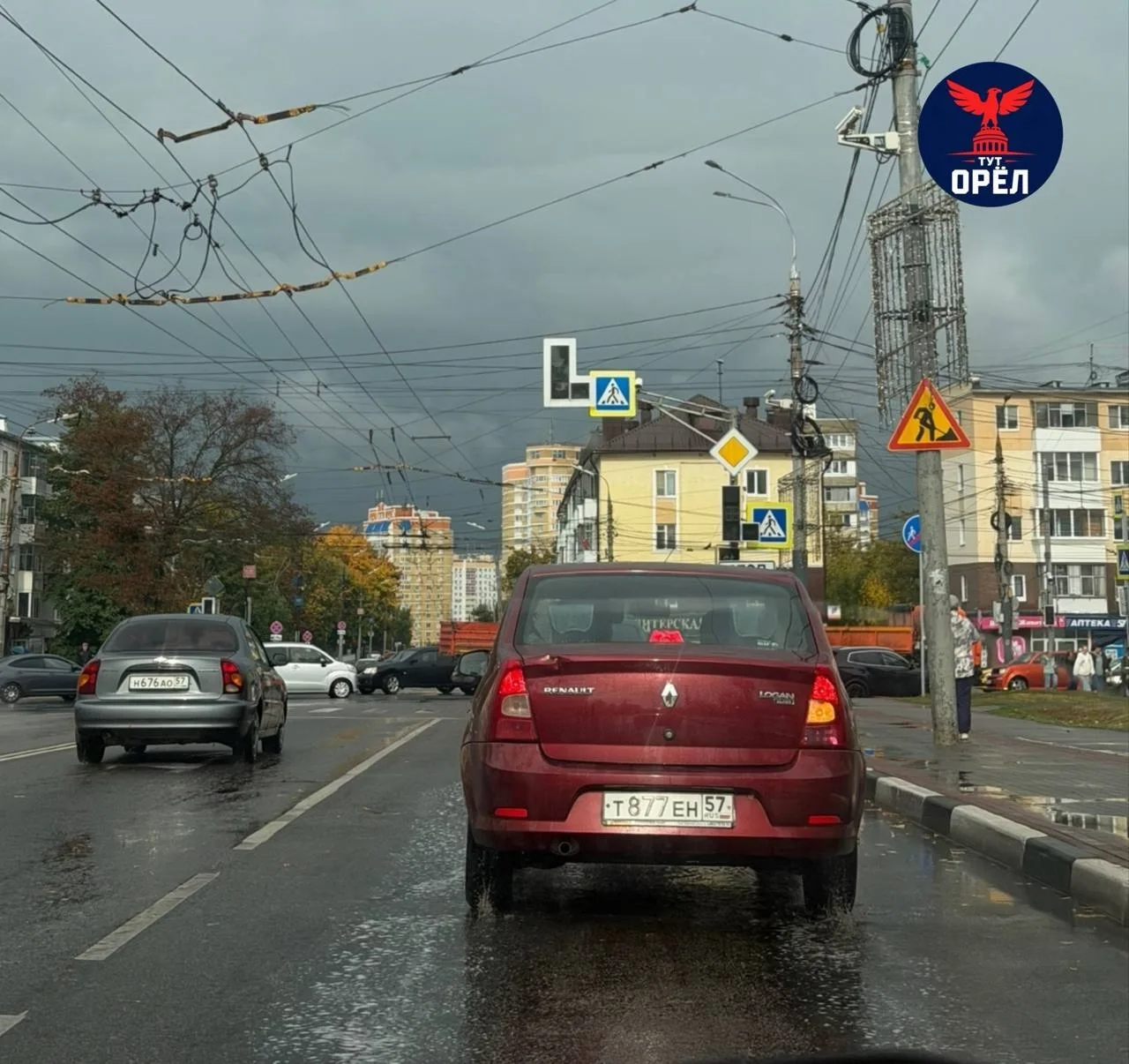 🚦В Орле не работают светофоры на перекрёстке 60-летия Октября и Максима Горького.