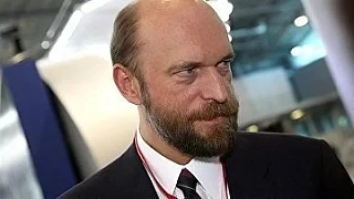 Мосгорсуд смягчил на месяц заочный приговор экс-главе Межпромбанка Пугачеву

Московский городской су
