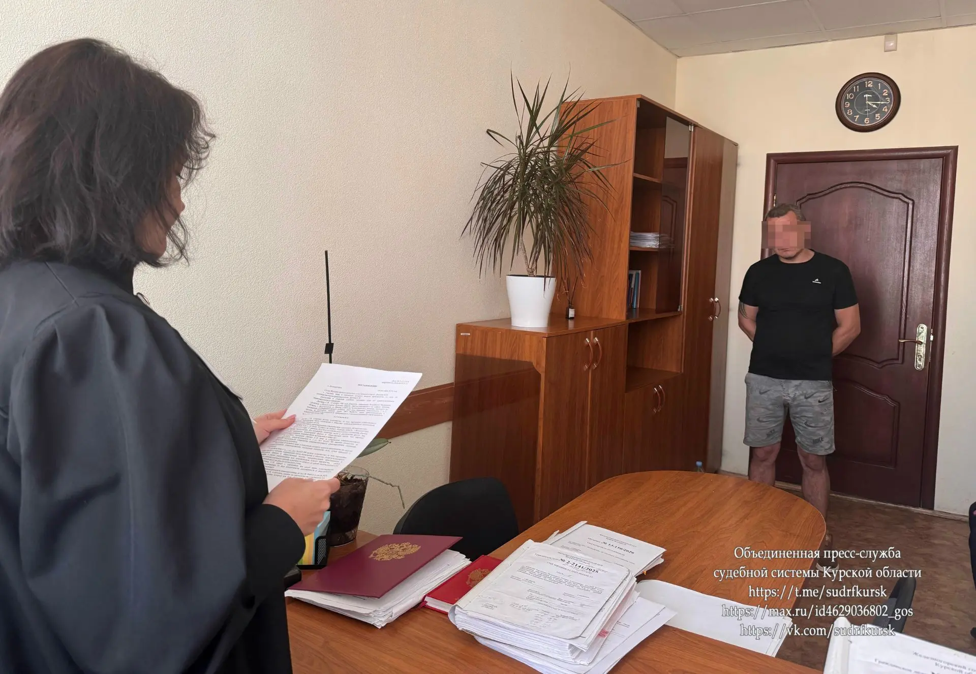 Железногорца арестовали на пять суток за мат в общественном месте