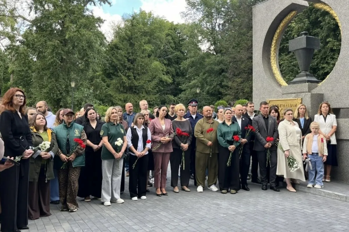 В Рязани почтили память детей Донбасса
https://ryazannews.ru/fn_1914771.html

Ровно 12 лет назад в р