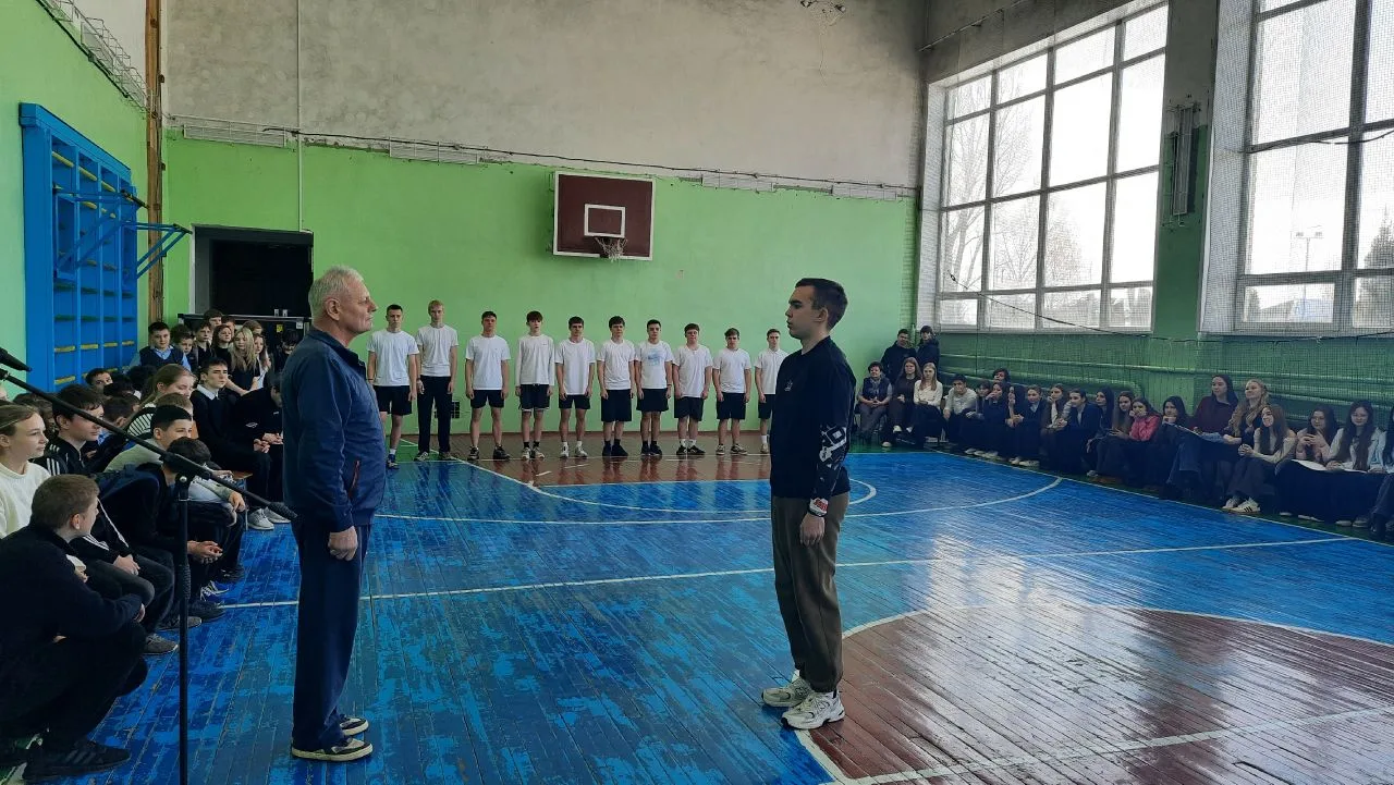 А ну-ка, парни!»: В нашей школе прошла военно-спортивная игра, посвященная Дню защитника Отечества  
