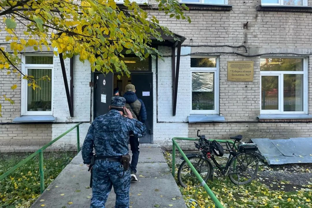 Вместо пособий – курс терапии: в Новосибирске визит к приставам закончился госпитализац...
