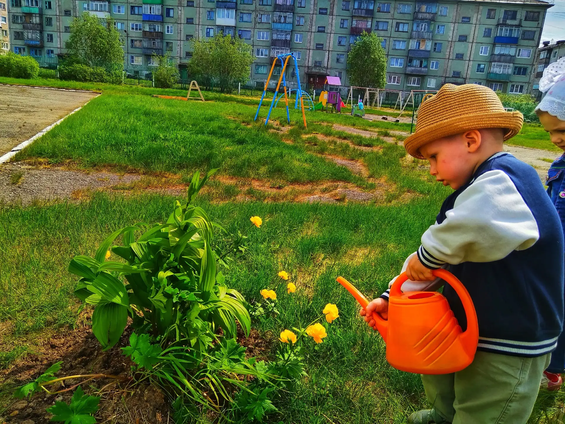 🌻☀"Здравствуй,северное лето!"

Тёплое Северное лето пришло к нам в гости!

☀Теперь по утрам нас буд