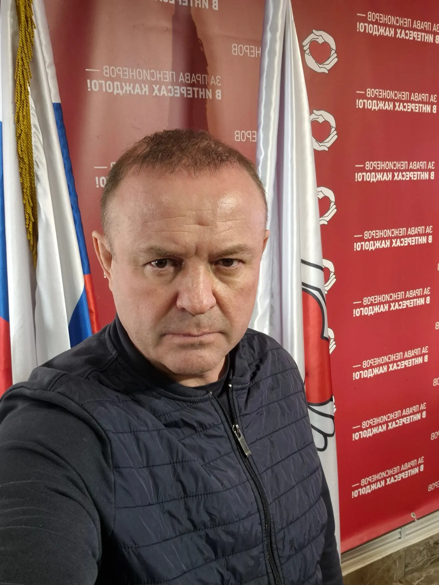 Добрый день.

Прямо сейчас идет новая волна атак на пенсионеров. Цель — деньги. Совесть у мошенников