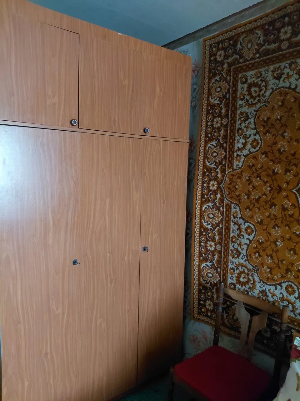 Продам шкафы, стол и кресла, 5000р за единицу