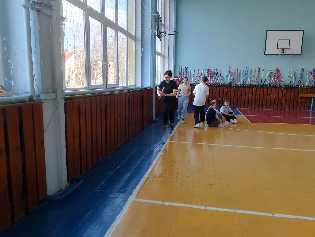В школе стартовал школьный этап Всероссийских спортивных соревнований школьников "Президентские сост