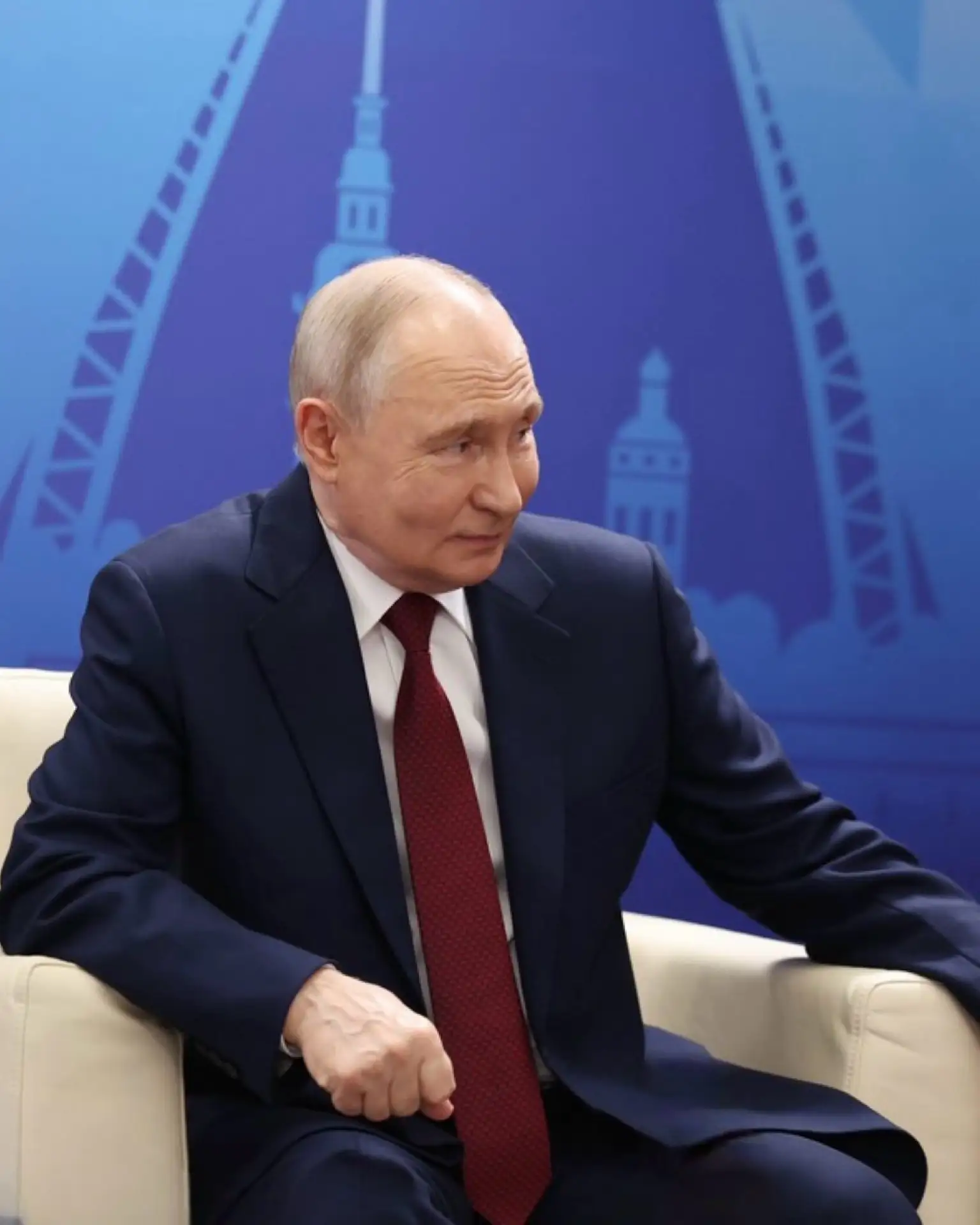 Сегодня, 7 октября, Президенту Российской Федерации Владимиру Владимировичу Путину испо...