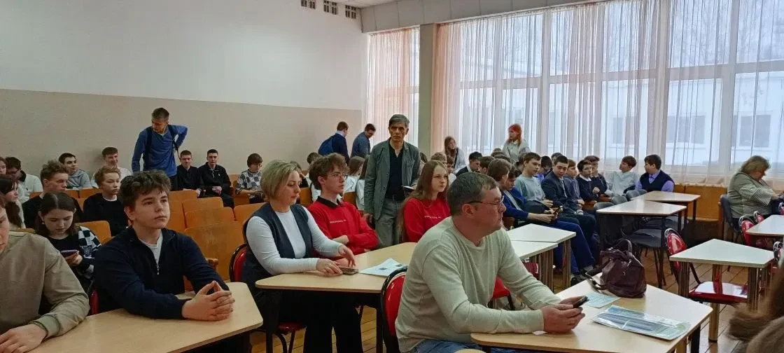 Сегодня, 12 февраля, на базе Пижанской школы для обучающихся 9х классов прошёл день вып...