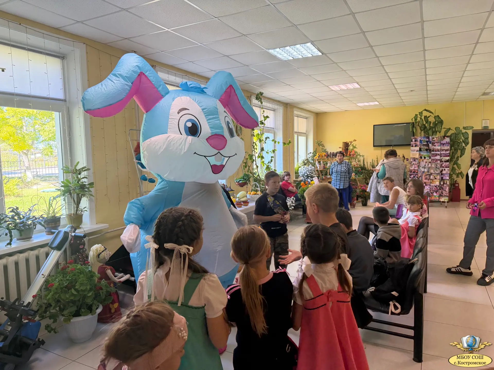Сегодня состоялся День села. Наши активисты не остались в стороне и приняли участие в э...