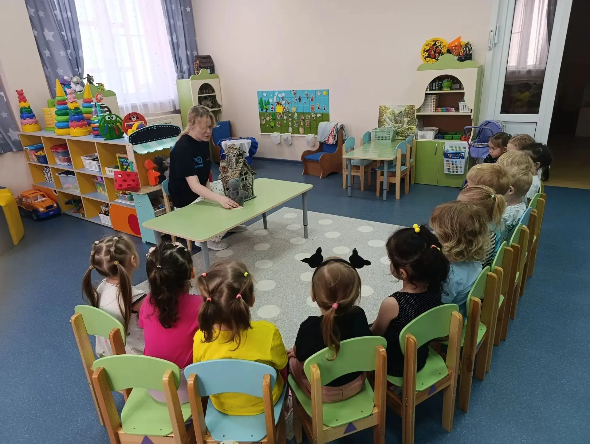 В нашем детском саду трудятся высококвалифицированные педагоги — профессионалы своего дела, которые 