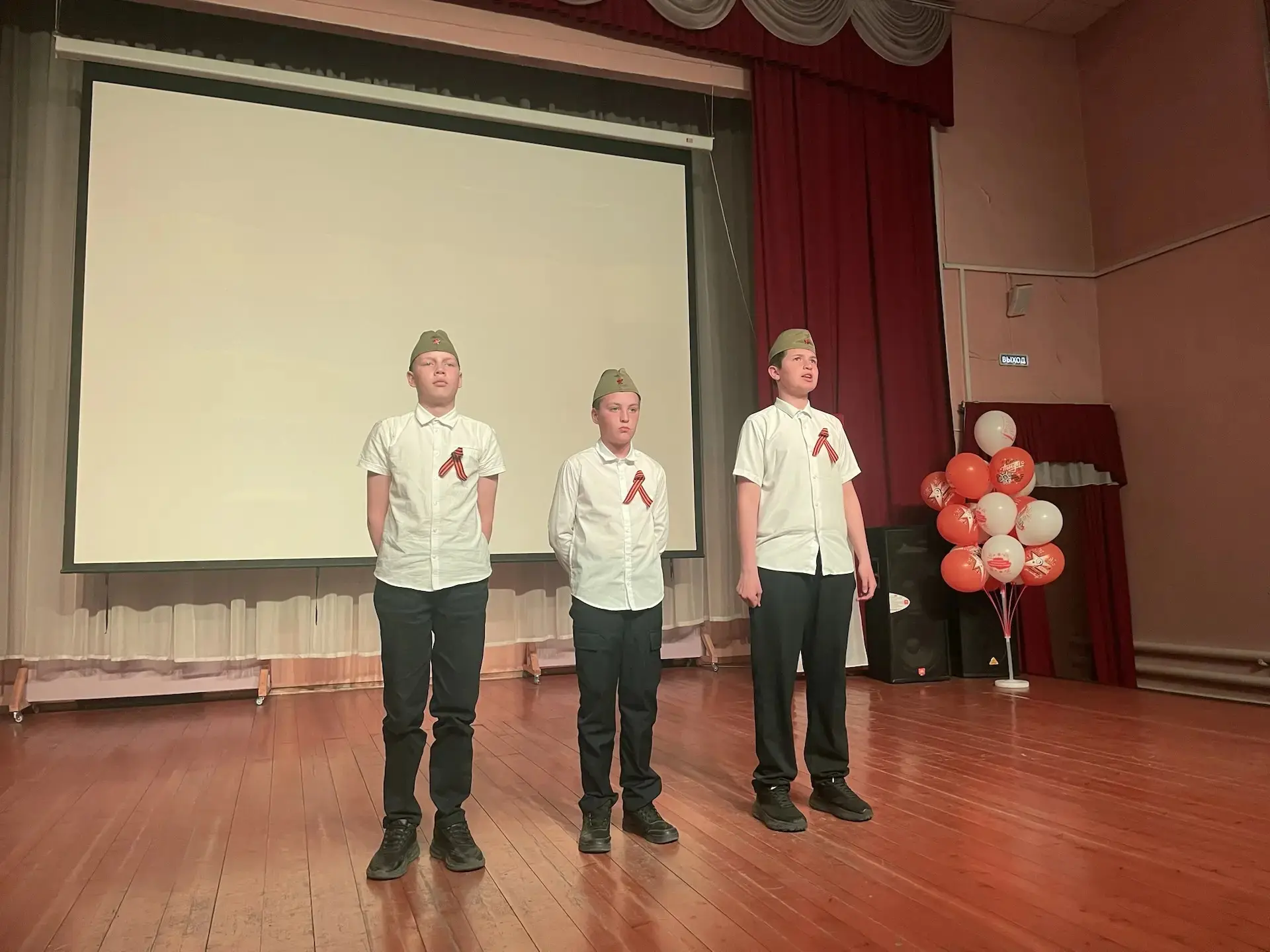 Стихи, которые не молчат. Песни, которые не отпускают 🎤  Говорят, что война заканчивается тогда, ког