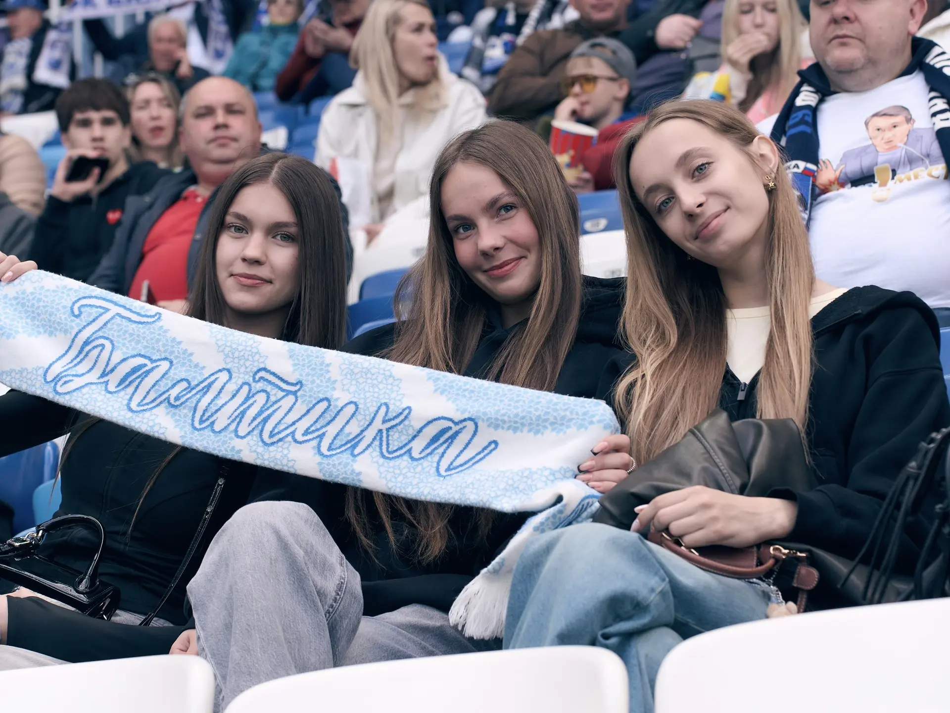 Самые красивые и самые яркие — это вы! 😻

Спасибо вам за поддержку, улыбки и эмоции, которые делают